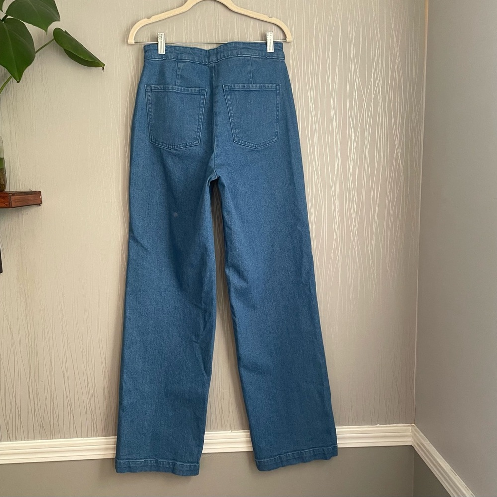 Old Navy Denim Button-Accent Wide Leg Jeans - Picture 7 of 10